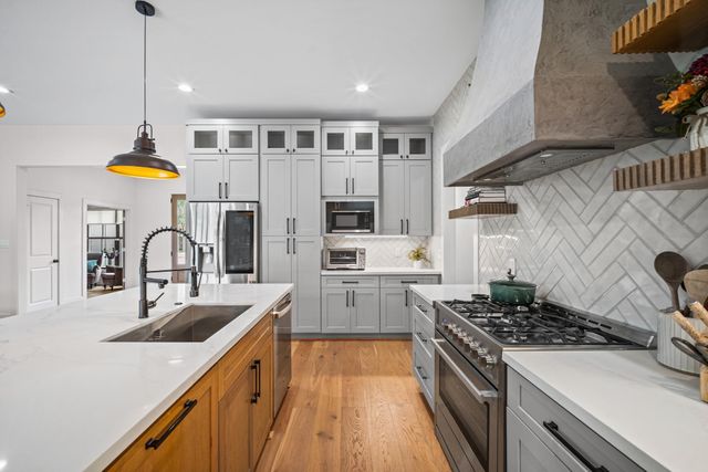 10135 Kerrwood Lane, Houston, TX 77080