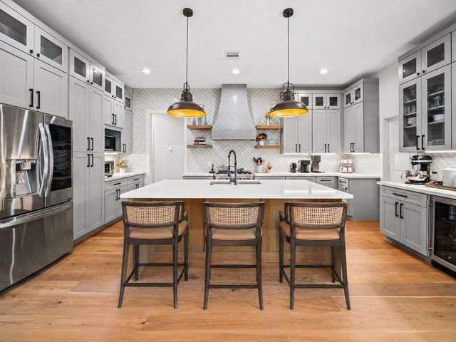 10135 Kerrwood Lane, Houston, TX 77080