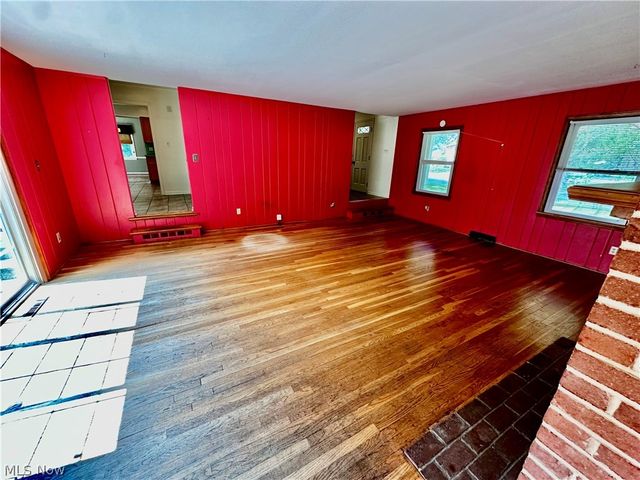 1160 Lisa Ann Drive, Akron, OH 44313