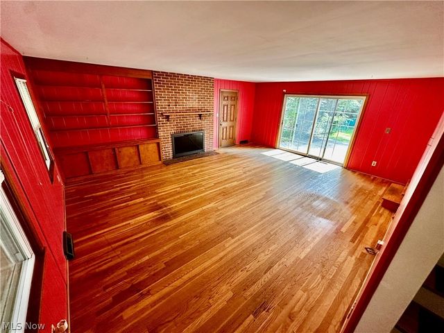 1160 Lisa Ann Drive, Akron, OH 44313