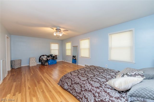 1160 Lisa Ann Drive, Akron, OH 44313