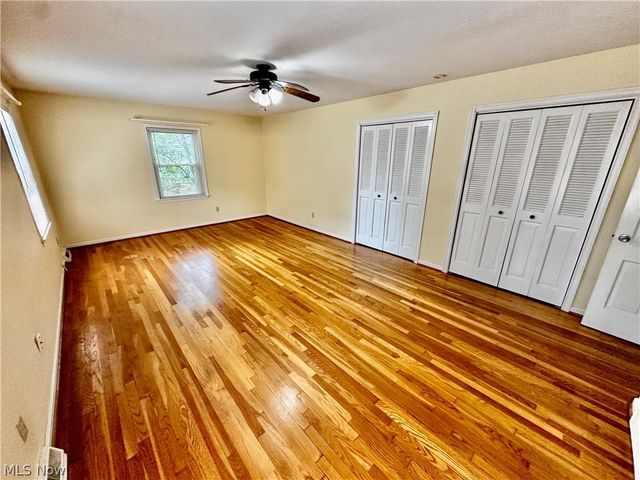1160 Lisa Ann Drive, Akron, OH 44313