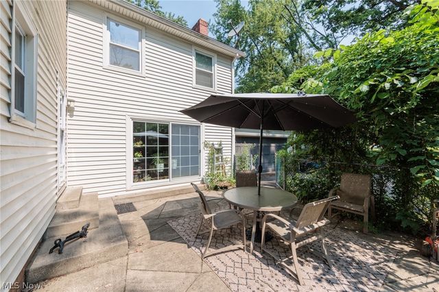 1160 Lisa Ann Drive, Akron, OH 44313