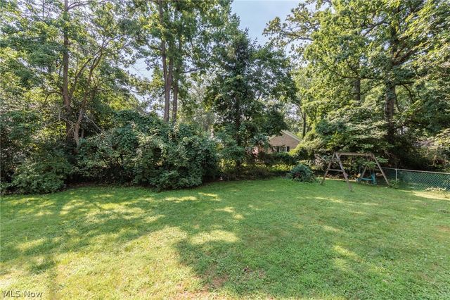 1160 Lisa Ann Drive, Akron, OH 44313