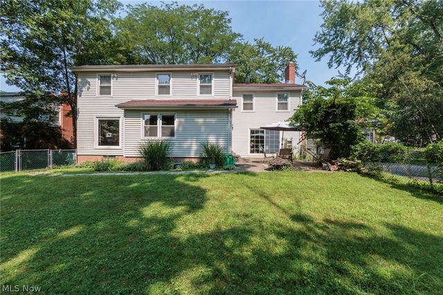 1160 Lisa Ann Drive, Akron, OH 44313
