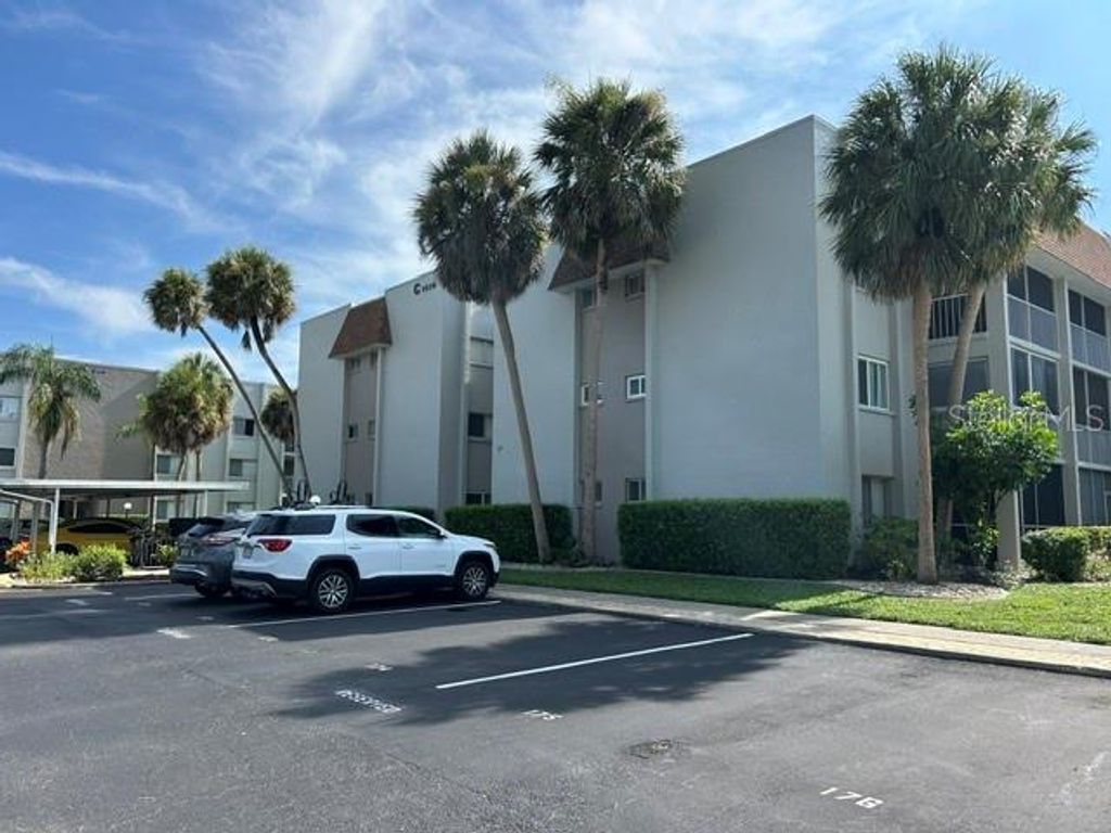 1520 GLEN OAKS DRIVE E 256, Sarasota, FL 34232