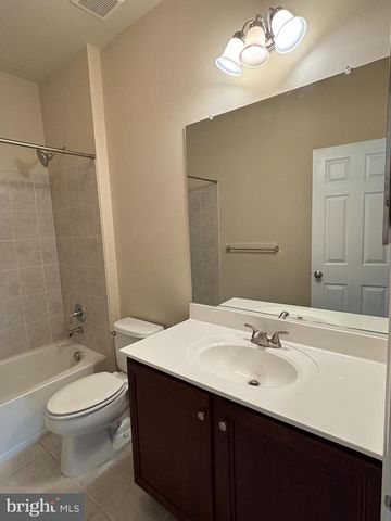 301 KLEE DR, Martinsburg, WV 25403