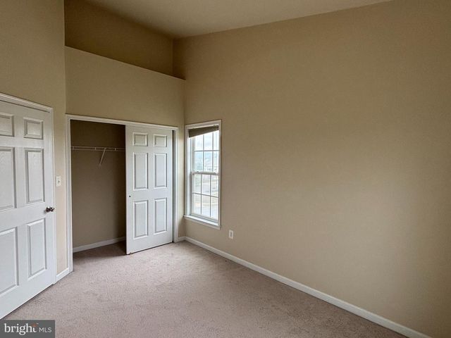 301 KLEE DR, Martinsburg, WV 25403