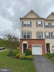 301 KLEE DR, Martinsburg, WV 25403