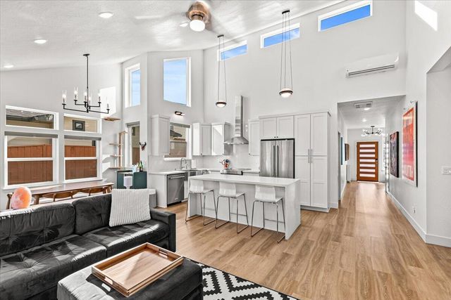 1259 Hagen Way, Ashland, OR 97520