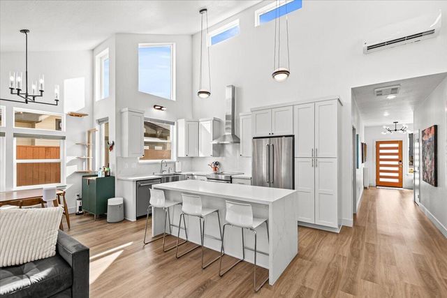 1259 Hagen Way, Ashland, OR 97520