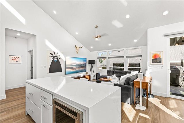 1259 Hagen Way, Ashland, OR 97520