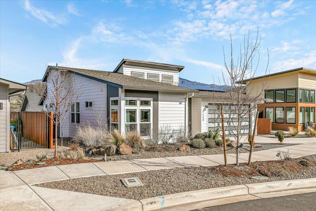 1259 Hagen Way, Ashland, OR 97520