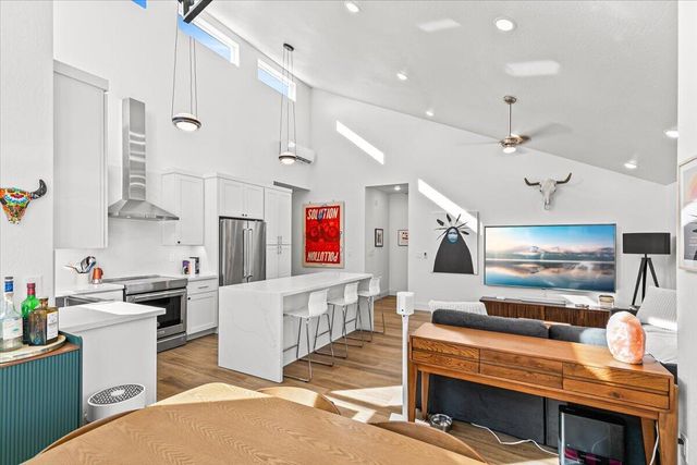 1259 Hagen Way, Ashland, OR 97520