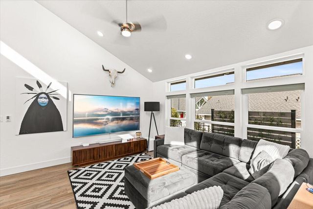 1259 Hagen Way, Ashland, OR 97520