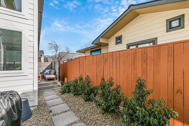 1259 Hagen Way, Ashland, OR 97520