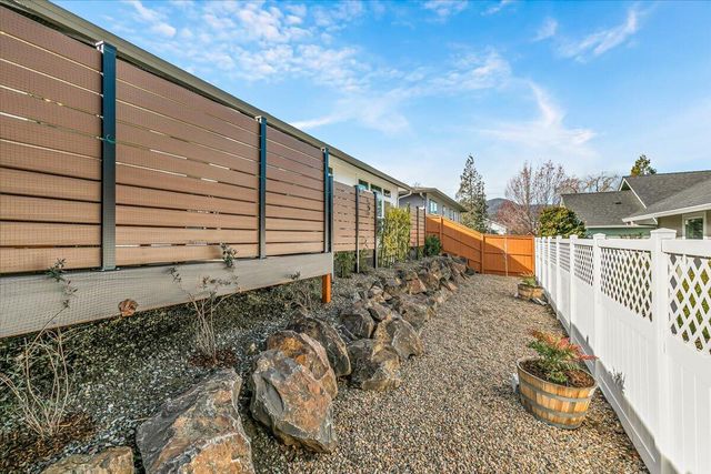 1259 Hagen Way, Ashland, OR 97520