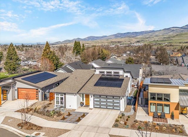 1259 Hagen Way, Ashland, OR 97520