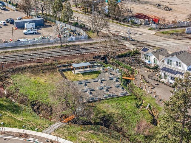 1259 Hagen Way, Ashland, OR 97520