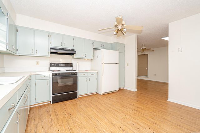 254 Parkers Chapel Rd, El Dorado, AR 71730