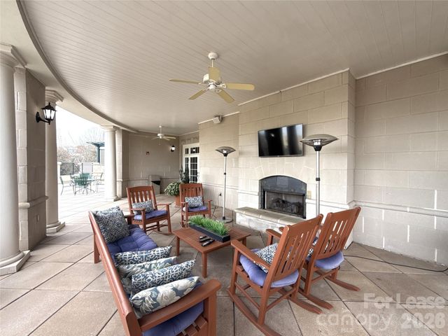 300 W 5th Street 706, Charlotte, NC 28202