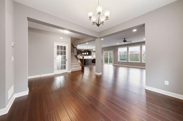 16810 51st Place N, Plymouth, MN 55446