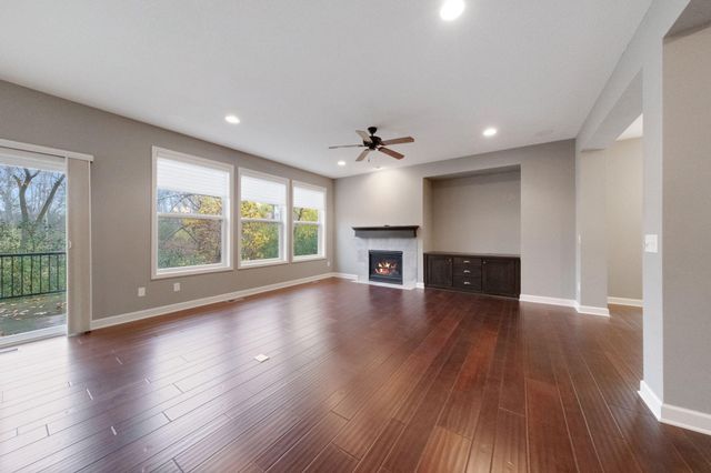 16810 51st Place N, Plymouth, MN 55446