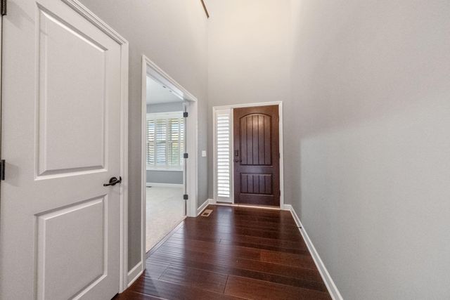 16810 51st Place N, Plymouth, MN 55446