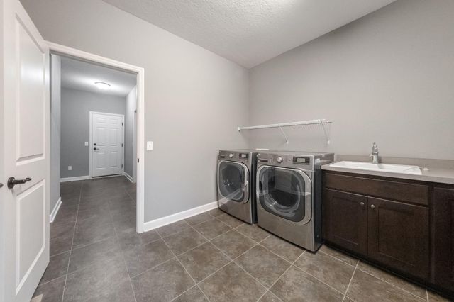 16810 51st Place N, Plymouth, MN 55446