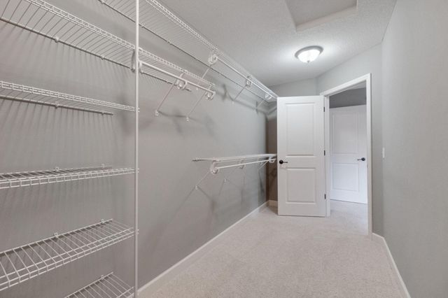 16810 51st Place N, Plymouth, MN 55446