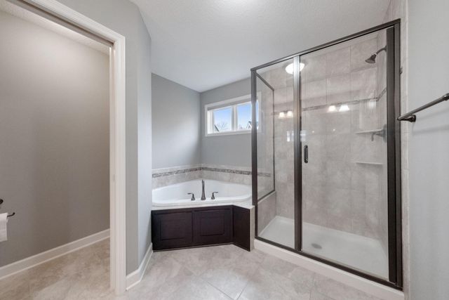 16810 51st Place N, Plymouth, MN 55446