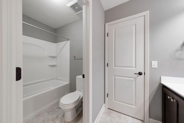 16810 51st Place N, Plymouth, MN 55446