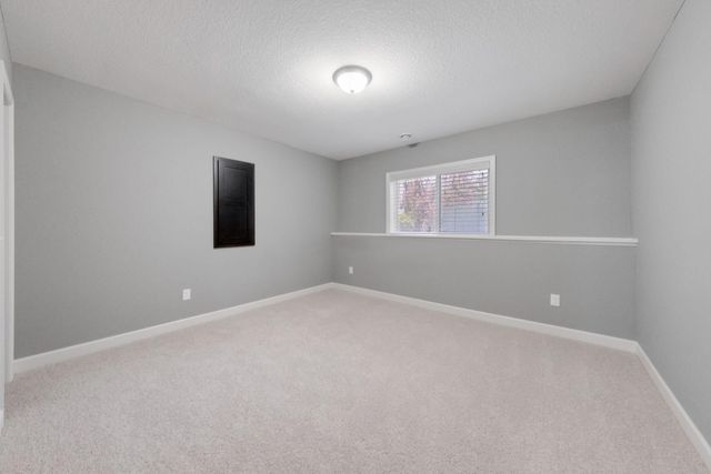 16810 51st Place N, Plymouth, MN 55446