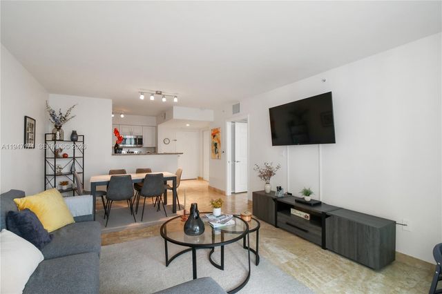 1155 S Brickell Bay Dr 805, Miami, FL 33131