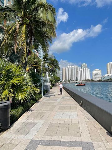 1155 S Brickell Bay Dr 805, Miami, FL 33131