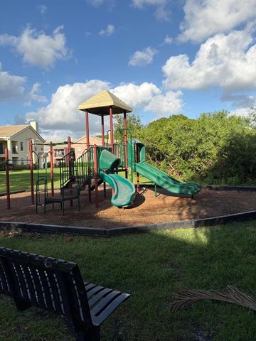 130 SW Peacock Boulevard 16207, Port St. Lucie, FL 34986