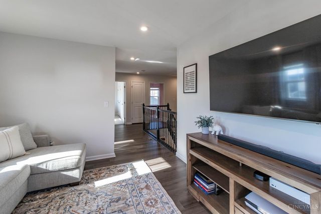 1187 Wood Gate Way, Miami Twp, OH 45140