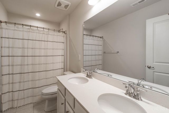 1187 Wood Gate Way, Miami Twp, OH 45140