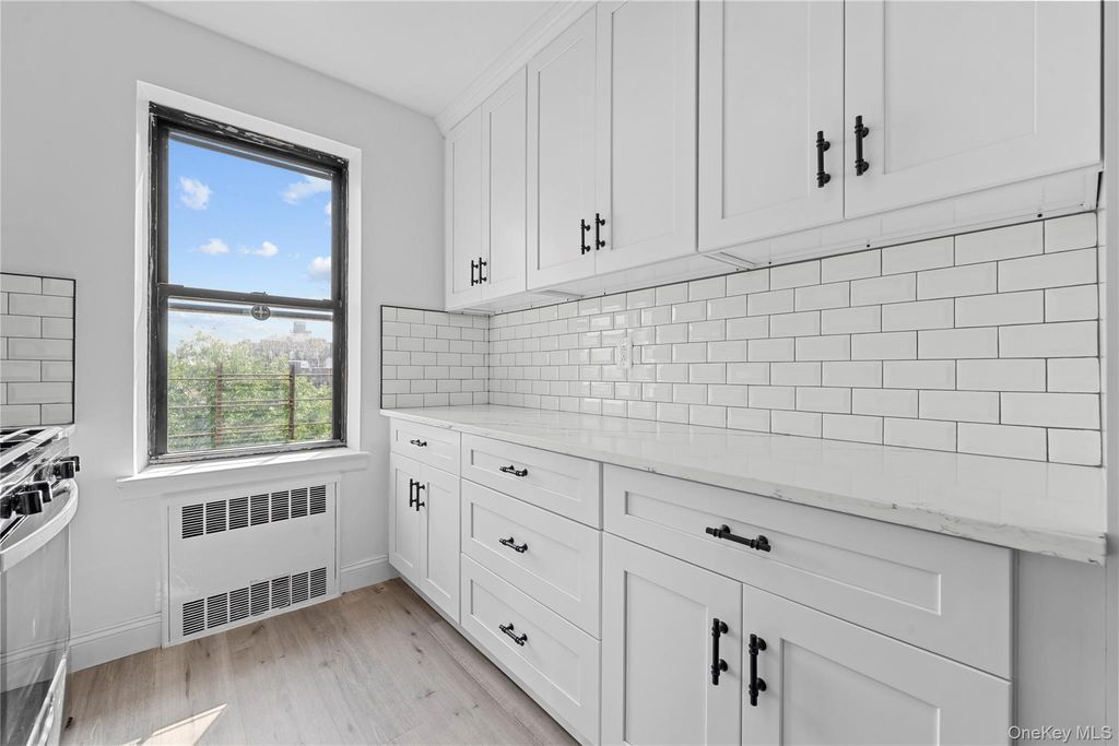 37-26 87th Street 5F, Jackson Heights, NY 11372 — photo 2
