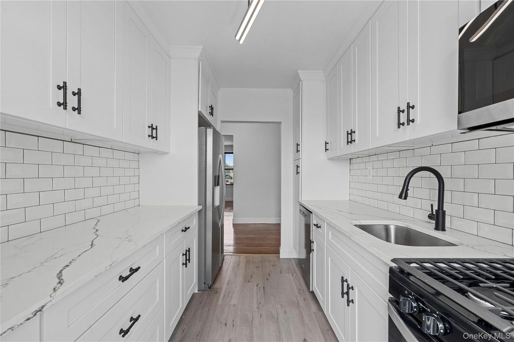 37-26 87th Street 5F, Jackson Heights, NY 11372 — photo 3