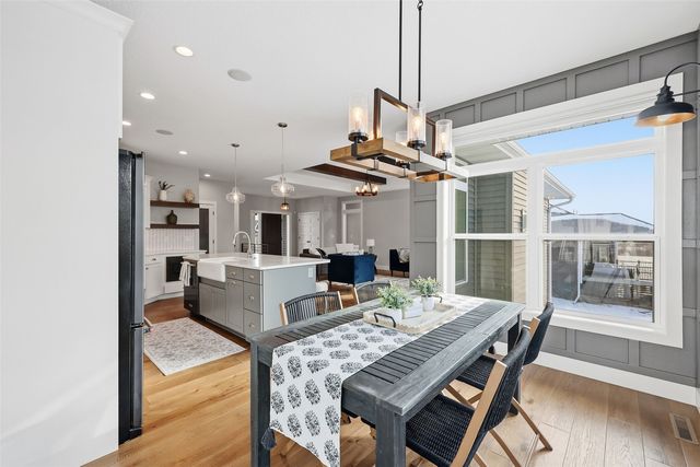 3004 Forrest Meadow Lane, Hiawatha, IA 52233