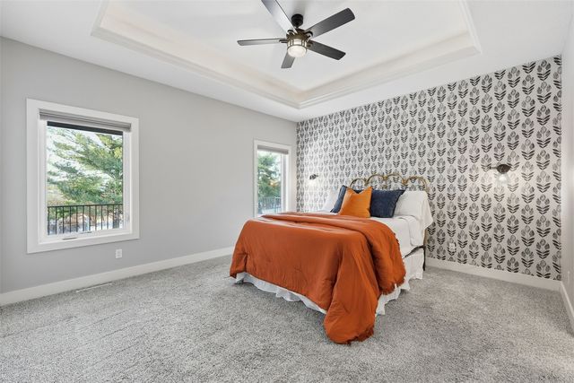 3004 Forrest Meadow Lane, Hiawatha, IA 52233