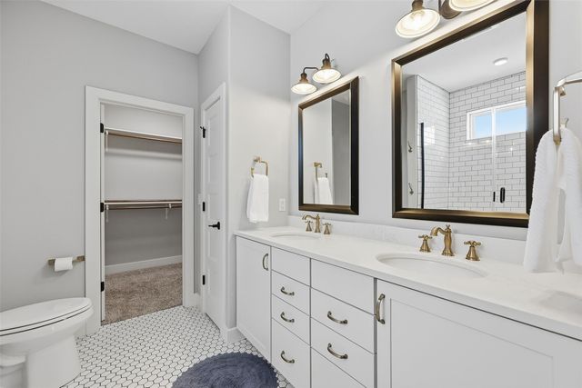 3004 Forrest Meadow Lane, Hiawatha, IA 52233