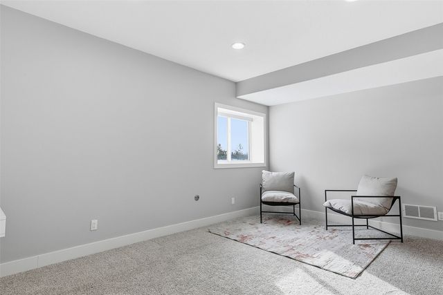 3004 Forrest Meadow Lane, Hiawatha, IA 52233