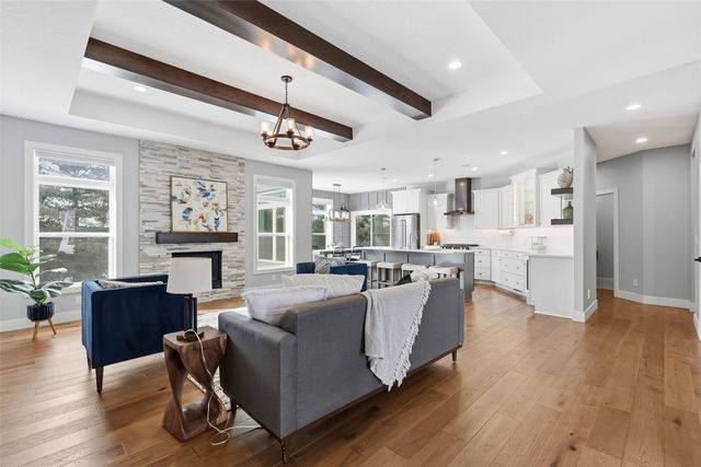 3004 Forrest Meadow Lane, Hiawatha, IA 52233