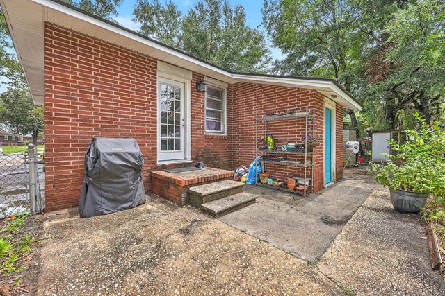 5517 Gale Street, North Charleston, SC 29406