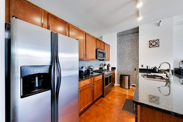 2323 W PERSHING Road 609, Chicago, IL 60609