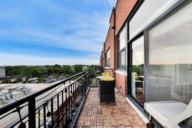 2323 W PERSHING Road 609, Chicago, IL 60609