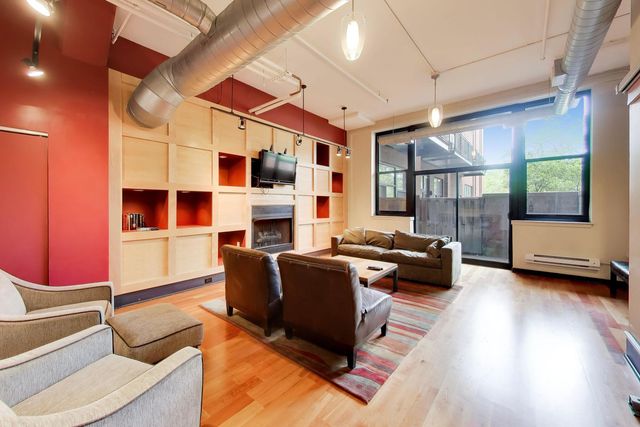 2323 W PERSHING Road 609, Chicago, IL 60609