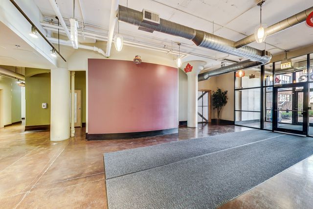 2323 W PERSHING Road 609, Chicago, IL 60609